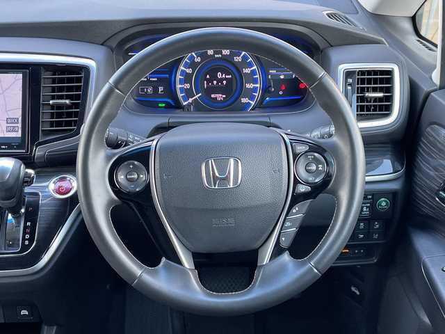 ホンダ オデッセイ ハイブリッド アブソルートセンシングEXパック 千葉県 2017(平29)年 5.8万km クリスタルブラックパール 純正8インチナビ/(フルセグTV/BT/CD/DVD/FM/AM)/デジタルインナーミラー型前後ドラレコ/ブラインドスポットモニター/純正フリップダウンモニター/大型アームレスト/衝突被害軽減システム/車線逸脱警報/追従式クルーズコントロール/ハーフレザーシート/両側パワースライドドア/横滑り防止装置/ビルトインETC/アイドリングストップ/LEDヘッドライト/フォグランプ/オートライト/ウィンカーミラー/電動格納ミラー/純正17インチAW/シートリフター/プッシュスタート/スマートキー/フロアマット