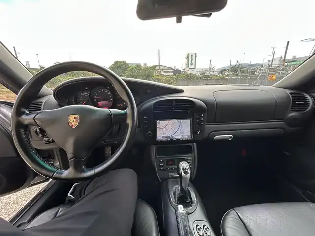 ポルシェ ９１１ カレラ4 S 長崎県 2004(平16)年 11.4万km シールグレー 社外HDDナビ/（CD/DVD/MSV）/レザーシート/パワーシート/BOSEサウンドシステム/ドライブレコーダー/ETC/純正18インチAW