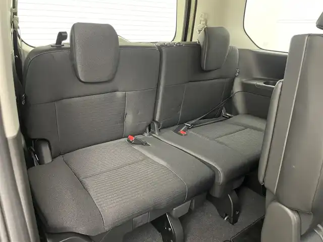 日産 セレナ e－パワー ハイウェイスター V 岡山県 2025(令7)年 0.7万km ゴールド プロパイロット/オートステップ/ワイヤレス充電/純正12.3インチナビ/(Bluetooth/フルセグTV/USB/Carplay/HDMI)/両側電動スライドドア/全方位カメラ/レーダークルーズコントロール/コーナーセンサー(前後)/純正LEDヘッドライト/オートハイビーム/カーテンエアバック/レーンアシスト/オートブレーキホールド/ビルトインETC2.0/純正ドライブレコーダー(前)/純正バイザー/純正フロアマット/純正16インチアルミホイール/スマートキー(2本)