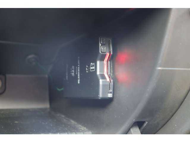 アバルト ５９５ ツーリズモ 大分県 2020(令2)年 1.4万km 白 ワンオーナー/アクラポビッチマフラー/純正ディスプレイオーディオ/ＣａｒＰｌａｙ/Bluetooth/バックカメラ/パーキングセンサー/赤革レザーシート/パドルシフト/ＨＩＤヘッドライト/純正１７インチＡＷ/純正フロアマット/ＥＴＣ/純正ドライブレコーダー（前後）