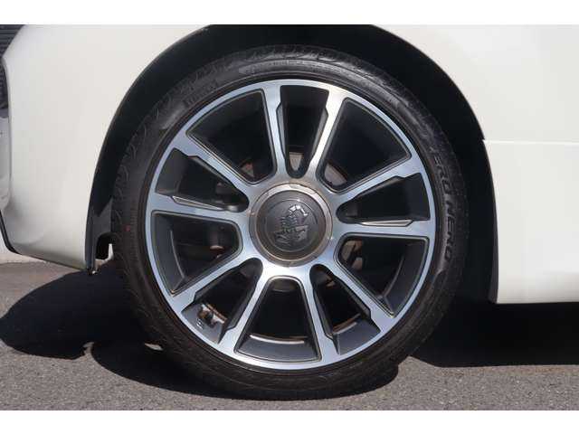 アバルト ５９５ ツーリズモ 大分県 2020(令2)年 1.4万km 白 ワンオーナー/アクラポビッチマフラー/純正ディスプレイオーディオ/ＣａｒＰｌａｙ/Bluetooth/バックカメラ/パーキングセンサー/赤革レザーシート/パドルシフト/ＨＩＤヘッドライト/純正１７インチＡＷ/純正フロアマット/ＥＴＣ/純正ドライブレコーダー（前後）