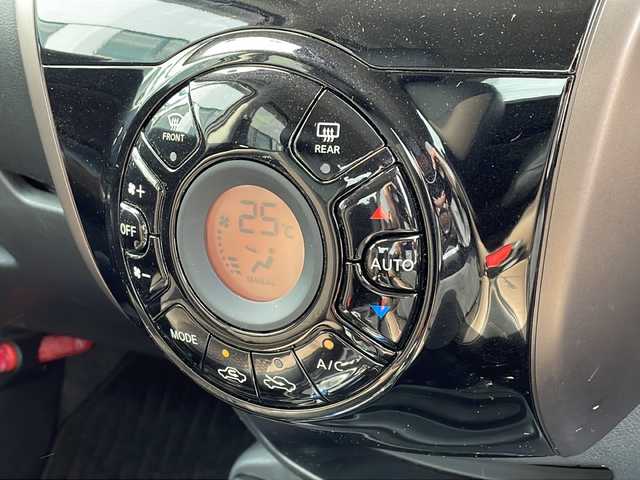 日産 ノート e－パワー メダリスト FOUR 新潟県 2020(令2)年 7.6万km ブリリアントホワイトパール ４WD/ワンオーナー/純正メモリナビ(Bluetooth/DTV/FM/AM)/バックカメラ/プッシュスタート/アイドリングストップ/純正フロアマット/ETC/ドライブレコーダー/ハーフレザーシート/社外１４インチアルミ/コーナーセンサー/電格ミラー