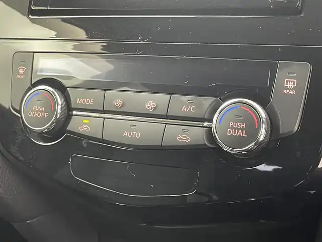 日産 エクストレイル 20X エクストリーマーX 埼玉県 2018(平30)年 4.5万km ミディアムブルーメタリック 純正７インチナビ　バックカメラ　エマージェンシーブレーキ　フルセグＴＶ　ＬＥＤヘッドライト　ビルトインＥＴＣ　ドライブレコーダー　　電動リアゲート　スマートキー　　Ｂｌｕｅｔｏｏｔｈ　コーナーセンサー