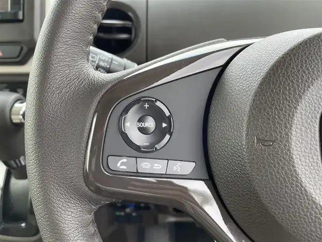 ホンダ Ｎ ＢＯＸ EX ターボ 愛媛県 2023(令5)年 1.8万km プレミアムサンライトホワイトパール ホンダセンシング/衝突被害軽減ブレーキ/レーンキープアシスト/前後誤発進抑制機能/アダプティブクルーズコントロール/ロードサインアシスト/クリアランスソナー/純正7インチナビ【VXM-235Ci】/　CD/Bluetooth/バックカメラ/前後ドライブレコーダー/ビルトインETC/プッシュスタート/前席シートヒーター/純正14インチAW/オートライト/LEDヘッドライト/バックテーブル/パドルシフト/ドアバイザー/フロアマット