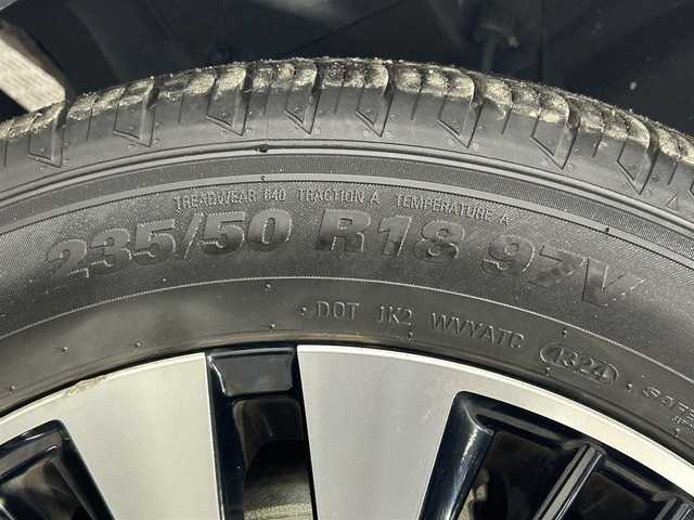 トヨタ アルファード S Cパッケージ 大阪府 2019(令1)年 3.4万km ホワイトパールクリスタルシャイン サンルーフ　黒革シート　純正ナビＴＶ　後席モニター　三眼ＬＥＤ　シーケンシャル　パワーシート／ヒーター／エアコン　電動リアゲート　衝突軽減　レーダーＣ　クリアランスソナー　ドラレコ