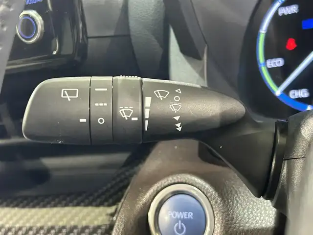 トヨタ ヤリスクロス ハイブリッド Z 愛知県 2021(令3)年 3万km ブラスゴールドメタリック 純正８インチディスプレイオーディオ　/パノラミックビューモニター/レーダークルーズコントロール/プリクラッシュセーフティ/ブラインドスポットモニター/レーントレーシングアシスト/クリアランスソナー/先行車発進告知/パワーバックドア/シートヒーター/ハーフレザーシート/前後ドライブレコーダー/ビルトインＥＴＣ/USB入力端子/アクセサリーソケット/TVキャンセラー/純正18インチアルミホイール/純正フロアマット