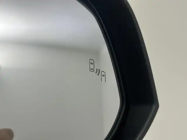 トヨタ ＲＡＶ４ アドベンチャー 埼玉県 2019(令1)年 7.7万km アーバンカーキ 純正９型ナビ　ＴＶ　ＣＤ／ＤＶＤ　ＢＴ　ＥＴＣ　ドライブレコーダー　シートベンチレーション　シートヒーター　パワーシート　オートライ　トオートマチックハイビーム　コーナーセンサー　レーンアシスト