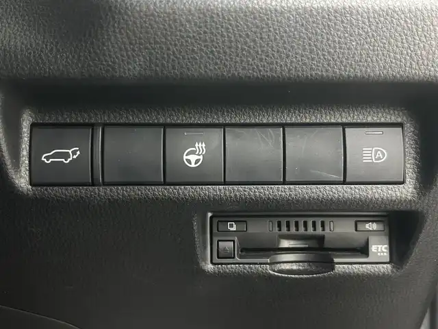 トヨタ ＲＡＶ４ アドベンチャー 埼玉県 2019(令1)年 7.7万km アーバンカーキ 純正９型ナビ　ＴＶ　ＣＤ／ＤＶＤ　ＢＴ　ＥＴＣ　ドライブレコーダー　シートベンチレーション　シートヒーター　パワーシート　オートライ　トオートマチックハイビーム　コーナーセンサー　レーンアシスト