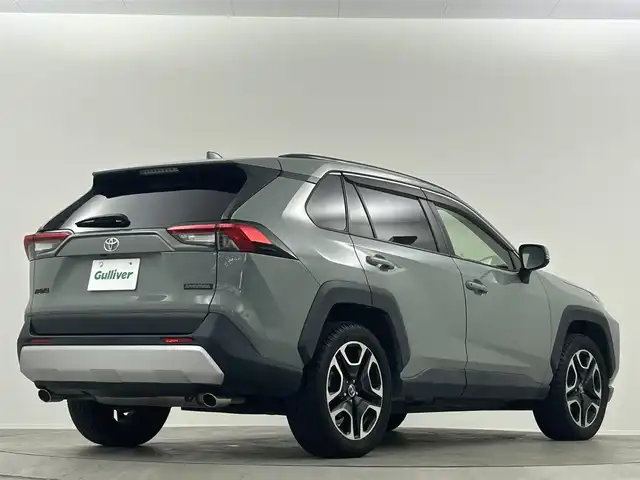 トヨタ ＲＡＶ４ アドベンチャー 埼玉県 2019(令1)年 7.7万km アーバンカーキ 純正９型ナビ　ＴＶ　ＣＤ／ＤＶＤ　ＢＴ　ＥＴＣ　ドライブレコーダー　シートベンチレーション　シートヒーター　パワーシート　オートライ　トオートマチックハイビーム　コーナーセンサー　レーンアシスト