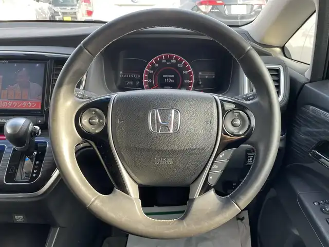 ホンダ オデッセイ アブソルート EX 群馬県 2014(平26)年 12.1万km プレミアムヴィーナスブラックP (株)IDOMが運営する【じしゃロン伊勢崎店】の自社ローン専用車両になりますこちらは現金またはオートローンご利用時の価格です。自社ローンご希望の方は別途その旨お申付け下さい/アルパインBIG-X９インチナビ/地デジ視聴可/両側パワースライドドア/バックモニター/ETC/ドライブレコーダー/アルパインフリップダウンモニター/シティブレーキアクティブシステム/ブラインドスポットインフォメイション/クルーズコントロール/LEDヘッドライト/左右独立温度調整オートエアコン/リアオートエアコン/合皮シート/パワーシート/スマートキーシステム