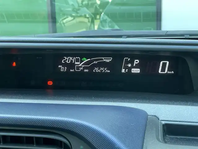 トヨタ アクア S 香川県 2015(平27)年 2.7万km ブラックマイカ 登録時走行距離：26254km/純正ナビゲーション/→フルセグTV/→CD再生/バックカメラ/ビルトインETC/ステアリングリモコン/LEDオートライト/電動格納ウィンカー付きミラー/スマートキー/プッシュスタート