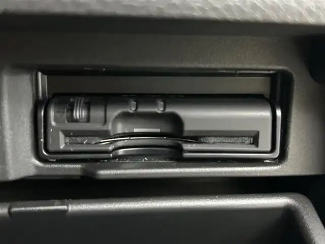 日産 セレナ ハイウェイS G S HV Aセーフ 福島県 2014(平26)年 3万km ブリリアントホワイトパール 純正ナビ　後席モニター　全方位　両側電動　ETC　ドライブレコーダー　クルーズコントロール　オートライト　　　レーンキープアシスト　前後コーナーセンサー　LEDヘッドライト　衝突被害軽減