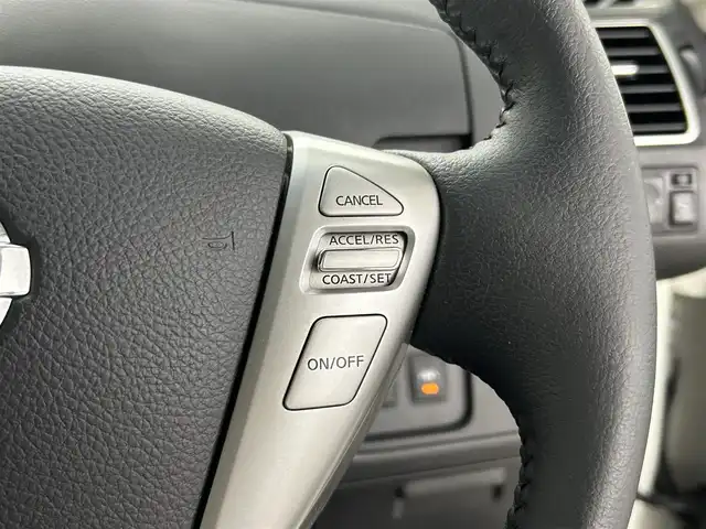 日産 セレナ ハイウェイS G S HV Aセーフ 福島県 2014(平26)年 3万km ブリリアントホワイトパール 純正ナビ　後席モニター　全方位　両側電動　ETC　ドライブレコーダー　クルーズコントロール　オートライト　　　レーンキープアシスト　前後コーナーセンサー　LEDヘッドライト　衝突被害軽減
