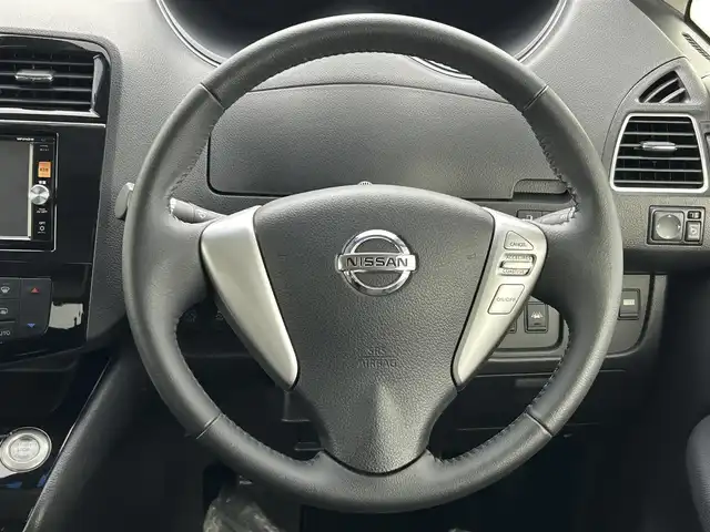 日産 セレナ ハイウェイS G S HV Aセーフ 福島県 2014(平26)年 3万km ブリリアントホワイトパール 純正ナビ　後席モニター　全方位　両側電動　ETC　ドライブレコーダー　クルーズコントロール　オートライト　　　レーンキープアシスト　前後コーナーセンサー　LEDヘッドライト　衝突被害軽減