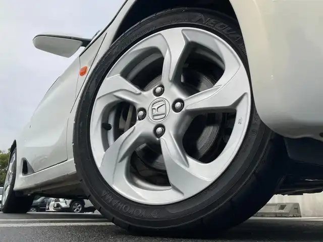 ホンダ Ｓ６６０ β 静岡県 2016(平28)年 1.3万km プレミアムスターホワイトP 純正センターディスプレイ/　AM FM Bluetooth/ETC/パドルシフト/LEDヘッドライト/オートライト/ステアリングスイッチ/スポーツファブリックシート/ロールトップ/純正アルミホイール/純正フロアマット/スマートキー×2本/プッシュスタート/ワンオーナー/バックカメラ
