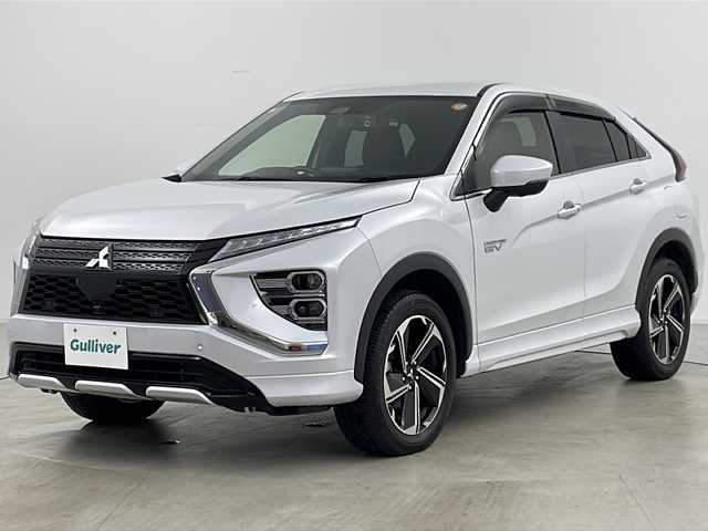 三菱 エクリプス クロス ＰＨＥＶ P 道央・札幌 2021(令3)年 2.9万km ホワイトダイヤモンド ・4WD/・寒冷地仕様/・純正ナビ&BT&USB&フルセグ/・全方位モニター/・衝突軽減ブレーキ/・レーダークルーズコントロール/・ヘッドアップディスプレイ/・ブラインドスポットモニター/・運転席パワーシート/・前席シートヒーター/・ステアリングヒーター/・ハーフレザーシート/・社外前後ドライブレコーダー/・LEDヘッドライト/・LEDフォグランプ/・純正18インチAW/・充電ケーブル有