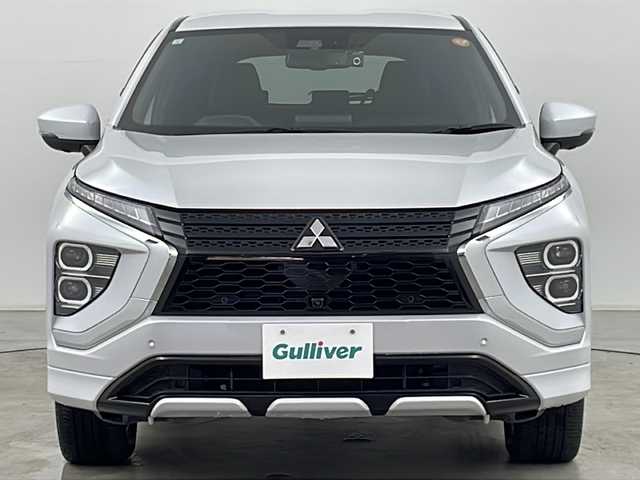 三菱 エクリプス クロス ＰＨＥＶ P 道央・札幌 2021(令3)年 2.9万km ホワイトダイヤモンド ・4WD/・寒冷地仕様/・純正ナビ&BT&USB&フルセグ/・全方位モニター/・衝突軽減ブレーキ/・レーダークルーズコントロール/・ヘッドアップディスプレイ/・ブラインドスポットモニター/・運転席パワーシート/・前席シートヒーター/・ステアリングヒーター/・ハーフレザーシート/・社外前後ドライブレコーダー/・LEDヘッドライト/・LEDフォグランプ/・純正18インチAW/・充電ケーブル有