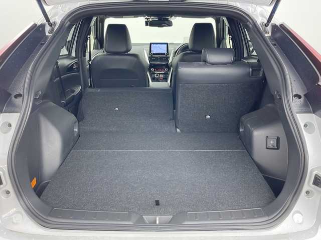 三菱 エクリプス クロス ＰＨＥＶ P 道央・札幌 2021(令3)年 2.9万km ホワイトダイヤモンド ・4WD/・寒冷地仕様/・純正ナビ&BT&USB&フルセグ/・全方位モニター/・衝突軽減ブレーキ/・レーダークルーズコントロール/・ヘッドアップディスプレイ/・ブラインドスポットモニター/・運転席パワーシート/・前席シートヒーター/・ステアリングヒーター/・ハーフレザーシート/・社外前後ドライブレコーダー/・LEDヘッドライト/・LEDフォグランプ/・純正18インチAW/・充電ケーブル有