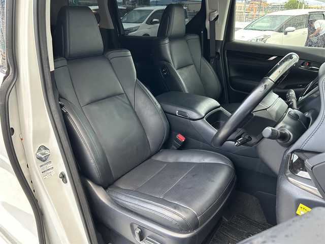トヨタ アルファード S Cパッケージ 福岡県 2018(平30)年 6.2万km ホワイトパールクリスタルシャイン 純正10型SDナビ(フルセグTV/CD/DVD/BT)バックモニター後席モニター3眼LEDヘッドライトシーケンシャルウィンカートヨタセーフティーセンスコーナーセンサーハンドルヒーターシートヒーター電動リアゲート両側パワスラクルコンETCオットマンパワーシートーHDMI純正18インチアルミホイル純正フロアマットプッシュスタートスマートキー