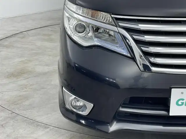 日産 セレナ ハイウェイスター Sハイブリッド 群馬県 2014(平26)年 5.1万km ダイヤモンドブラック エマージェンシーブレーキ　フリップダウンモニター　純正７インチナビ　片側パワースライドドア　クルーズコントロール　ＨＩＤオートライト　純正１６インチＡＷ　横滑り防止装置　ＥＴＣ　スマートキー　禁煙車