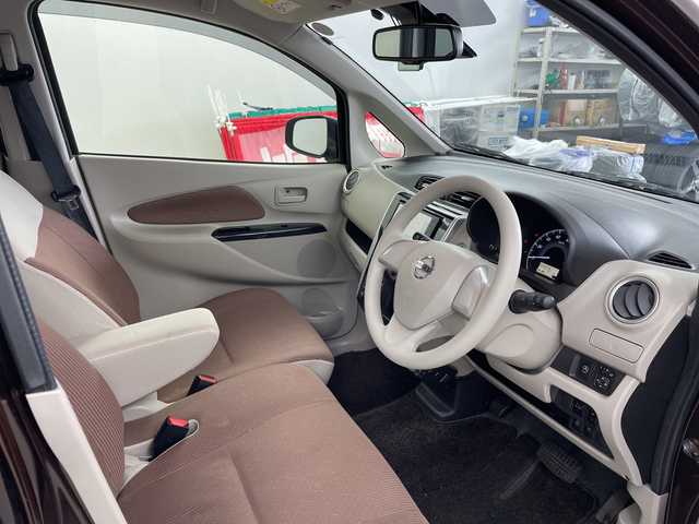 日産 デイズ X モカセレクション 道央・札幌 2018(平30)年 4万km モカブラウンP ・4WD/・社外メモリナビ（MDV-D404BTW）/・BT/CD/DVD/SD/USB/ワンセグTV/・D席シートヒーター/・社外前後ドライブレコーダー/・衝突被害軽減ブレーキ/・ETC/・プッシュスタート/・スマートキー×2/・純正エンジンスターター/・横滑り防止装置/・電動格納ミラー/・ウィンカーミラー/・純正フロアマット/・ベンチシート/・ドアバイザー