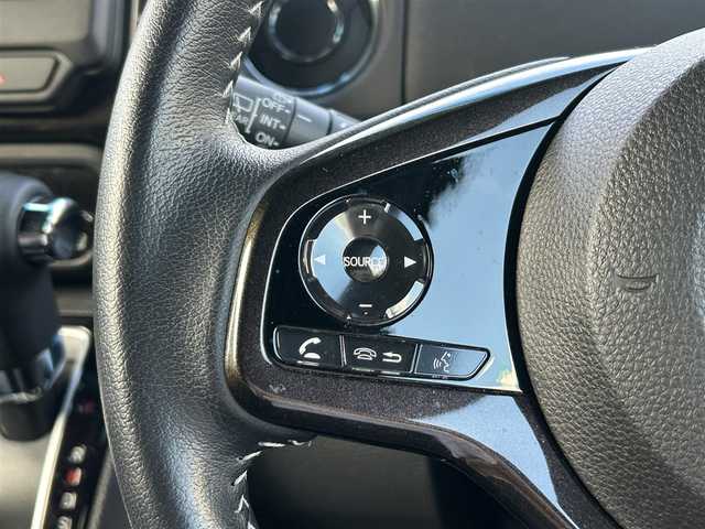ホンダ Ｎ ＢＯＸ 岡山県 2020(令2)年 3.2万km プラチナホワイトパール 登録時走行距離31869km/純正SDナビ/(AM/FM/TV/BT/DISC)/HondaSensing/・衝突軽減ブレーキ/・アダプティブクルーズコントロール/レーンキープアシスト/両側パワースライドドア/ビルトインETC/ドライブレコーダー/S+Rエアロ/バックカメラ/ウォークスルー/ターボ/キセノンヘッドライト/プッシュスタート/スマートキー/スペアキー/純正15インチアルミホイール