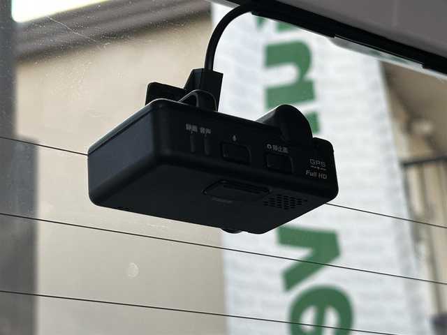 ホンダ Ｎ ＢＯＸ 岡山県 2020(令2)年 3.2万km プラチナホワイトパール 登録時走行距離31869km/純正SDナビ/(AM/FM/TV/BT/DISC)/HondaSensing/・衝突軽減ブレーキ/・アダプティブクルーズコントロール/レーンキープアシスト/両側パワースライドドア/ビルトインETC/ドライブレコーダー/S+Rエアロ/バックカメラ/ウォークスルー/ターボ/キセノンヘッドライト/プッシュスタート/スマートキー/スペアキー/純正15インチアルミホイール