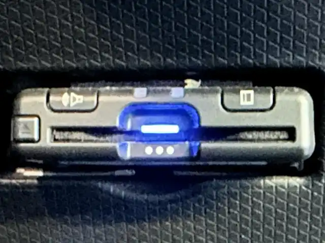 ダイハツ タント カスタム X 島根県 2020(令2)年 2.4万km ブラックマイカメタリック 登録時走行距離23660km/取扱説明書【車両/ナビ】/保証書/社外SDナビ【CD/DVD/Bluetooth/HDMI】/フルセグテレビ/バックカメラ/後席モニター/衝突軽減ブレーキ/両側パワースライドドア/ロングスライドシート/プッシュスタート/スマートキー(スペアスマート×1)/LEDヘッドライト/オートライト/フォグランプ/ETC/純正14インチアルミ