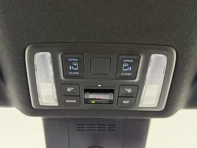 トヨタ ノア ハイブリッド S－Z 愛知県 2025(令7)年 0.7万km ホワイトパールクリスタルシャイン ワンオーナー/トヨタセーフティーセンス/１３．２型有機ＥＬフリップダウンモニター　/１０．５インチディスプレイオーディオ　/・フルセグＴＶ　/・ＨＤＭＩ/・CD/DVD/モデリスタエアロ/・フロントスポイラー/・サイドスカート/・リアスポイラー　　/ユニバーサルステップ　/ドライブレコーダー/革巻きステアリング/ステアリングリモコン/両側パワースライドドア/ETC２．０/AC100V/シートヒーター/保証書　/取説/記録簿