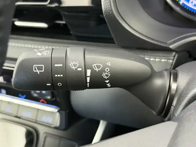 トヨタ ノア ハイブリッド S－Z 愛知県 2025(令7)年 0.7万km ホワイトパールクリスタルシャイン ワンオーナー/トヨタセーフティーセンス/１３．２型有機ＥＬフリップダウンモニター　/１０．５インチディスプレイオーディオ　/・フルセグＴＶ　/・ＨＤＭＩ/・CD/DVD/モデリスタエアロ/・フロントスポイラー/・サイドスカート/・リアスポイラー　　/ユニバーサルステップ　/ドライブレコーダー/革巻きステアリング/ステアリングリモコン/両側パワースライドドア/ETC２．０/AC100V/シートヒーター/保証書　/取説/記録簿