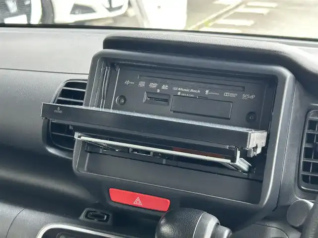 ホンダ Ｎ ＢＯＸ SSパッケージ 静岡県 2014(平26)年 6.6万km スマートブラック 純正8インチナビ/（DVD/CD/FM/AM/Bluetooth）/フルセグTV/ホンダセンシング/プッシュスタート/スマートキー/ETC/ドラレコ/両側パワスラ/カーテンエアバッグ/純正14AW/オートエアコン/フルフラットシート