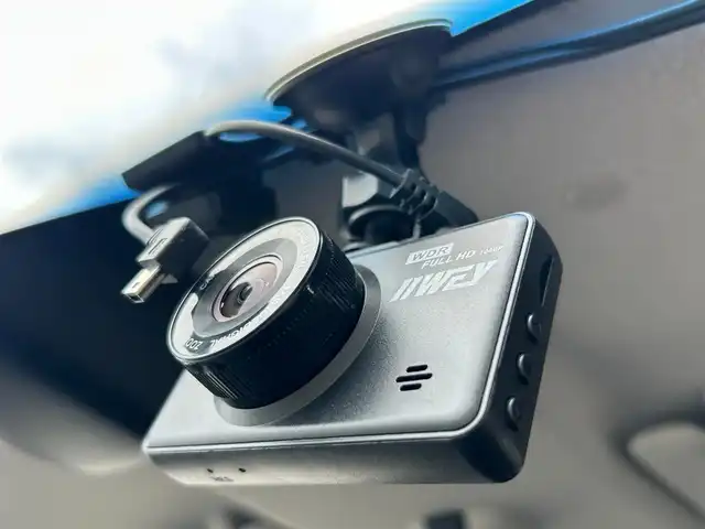 ホンダ Ｎ ＢＯＸ SSパッケージ 静岡県 2014(平26)年 6.6万km スマートブラック 純正8インチナビ/（DVD/CD/FM/AM/Bluetooth）/フルセグTV/ホンダセンシング/プッシュスタート/スマートキー/ETC/ドラレコ/両側パワスラ/カーテンエアバッグ/純正14AW/オートエアコン/フルフラットシート