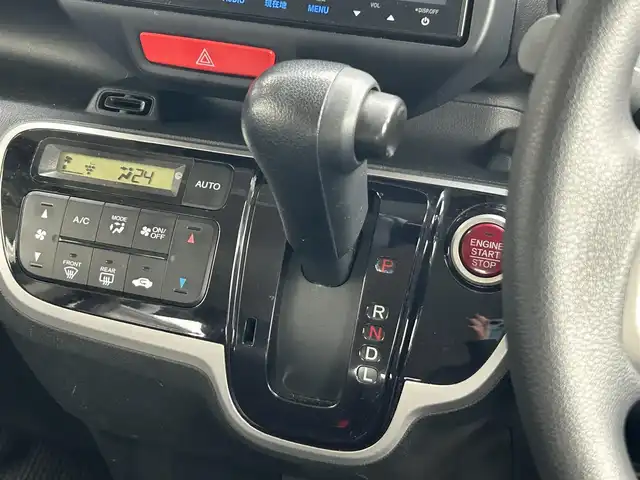 ホンダ Ｎ ＢＯＸ SSパッケージ 静岡県 2014(平26)年 6.6万km スマートブラック 純正8インチナビ/（DVD/CD/FM/AM/Bluetooth）/フルセグTV/ホンダセンシング/プッシュスタート/スマートキー/ETC/ドラレコ/両側パワスラ/カーテンエアバッグ/純正14AW/オートエアコン/フルフラットシート