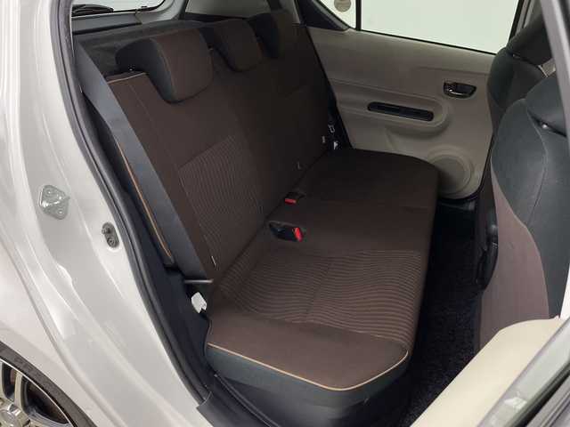 トヨタ アクア G 新潟県 2012(平24)年 12.8万km ライムホワイトパールクリスタルシャイン ディーラー純正メモリナビ/(NSZT-W61G)/(CD.DVD.SD.フルセグ.Bluetooth)/バックカメラ/ステアリングリモコン/オートライト/ビルトインETC/オートエアコン/電動格納ミラー/プッシュスタート/スマートキー/純正フロアマット