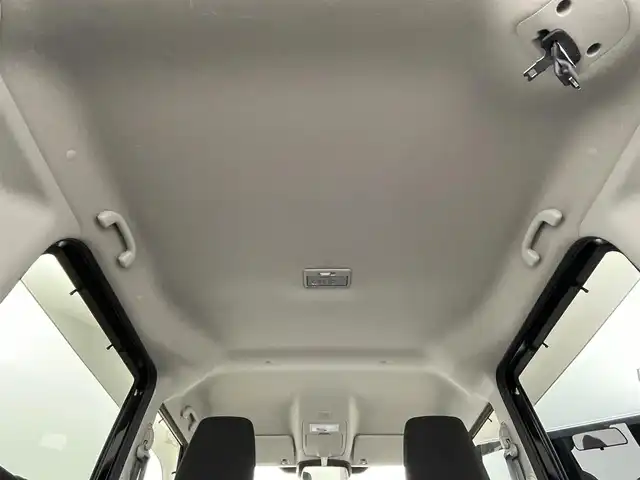 スズキ ソリオ バンディット HV MV 群馬県 2016(平28)年 4.3万km スーパーブラックパール 純正７インチナビ　全方位モニター　クルーズコントロール　片側パワースライドドア　ＬＥＤライト　純正１５インチアルミホイール　スマートキー　プッシュスタート　純正フロアマット　オートエアコン　禁煙車