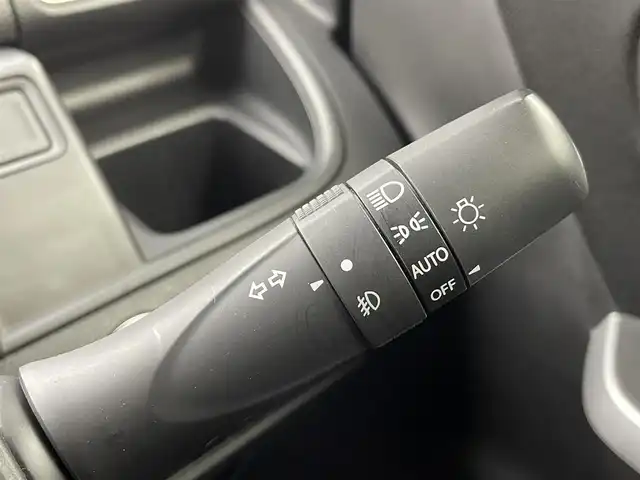 スズキ ソリオ バンディット HV MV 群馬県 2016(平28)年 4.3万km スーパーブラックパール 純正７インチナビ　全方位モニター　クルーズコントロール　片側パワースライドドア　ＬＥＤライト　純正１５インチアルミホイール　スマートキー　プッシュスタート　純正フロアマット　オートエアコン　禁煙車