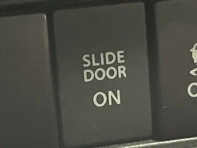 スズキ ソリオ バンディット HV MV 群馬県 2016(平28)年 4.3万km スーパーブラックパール 純正７インチナビ　全方位モニター　クルーズコントロール　片側パワースライドドア　ＬＥＤライト　純正１５インチアルミホイール　スマートキー　プッシュスタート　純正フロアマット　オートエアコン　禁煙車