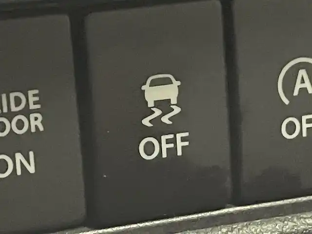 スズキ ソリオ バンディット HV MV 群馬県 2016(平28)年 4.3万km スーパーブラックパール 純正７インチナビ　全方位モニター　クルーズコントロール　片側パワースライドドア　ＬＥＤライト　純正１５インチアルミホイール　スマートキー　プッシュスタート　純正フロアマット　オートエアコン　禁煙車