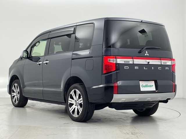 三菱 デリカＤ：５ P 愛知県 2024(令6)年 1.4万km グラファイトグレーメタリック/ブラックマイカ 純正10インチナビ/・Bluetooth/・フルセグ/・CD/DVD/・HDMI/・SD音楽録音/マルチアラウンドビューモニター/両側パワースライドドア/オートステップ/パワーバックドア/運転席パワーシート/シートヒーター/前後ドラレコ/追従クルコン/衝突軽減/レーンキープ/コーナーセンサー/ブラインドスポットモニター/ステアリングヒーター/LEDヘッドライト/フォグランプ/純正アルミホイール/スペアキー