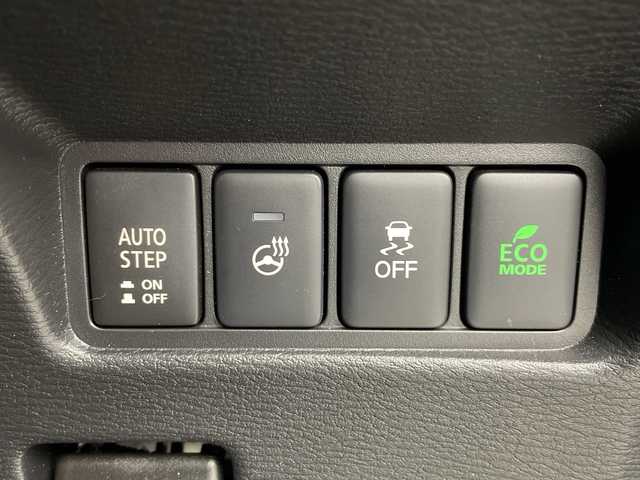 三菱 デリカＤ：５ P 愛知県 2024(令6)年 1.4万km グラファイトグレーメタリック/ブラックマイカ 純正10インチナビ/・Bluetooth/・フルセグ/・CD/DVD/・HDMI/・SD音楽録音/マルチアラウンドビューモニター/両側パワースライドドア/オートステップ/パワーバックドア/運転席パワーシート/シートヒーター/前後ドラレコ/追従クルコン/衝突軽減/レーンキープ/コーナーセンサー/ブラインドスポットモニター/ステアリングヒーター/LEDヘッドライト/フォグランプ/純正アルミホイール/スペアキー