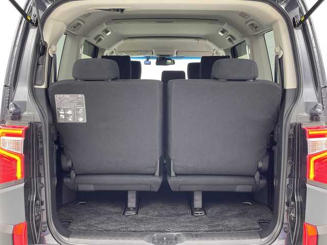 三菱 デリカＤ：５ P 愛知県 2024(令6)年 1.4万km グラファイトグレーメタリック/ブラックマイカ 純正10インチナビ/・Bluetooth/・フルセグ/・CD/DVD/・HDMI/・SD音楽録音/マルチアラウンドビューモニター/両側パワースライドドア/オートステップ/パワーバックドア/運転席パワーシート/シートヒーター/前後ドラレコ/追従クルコン/衝突軽減/レーンキープ/コーナーセンサー/ブラインドスポットモニター/ステアリングヒーター/LEDヘッドライト/フォグランプ/純正アルミホイール/スペアキー