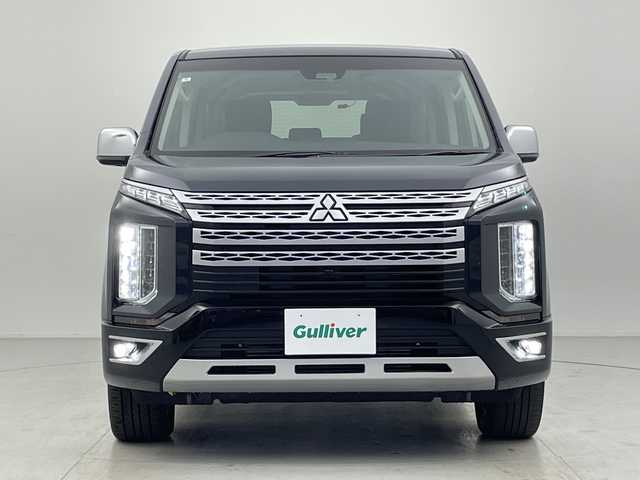 三菱 デリカＤ：５ P 愛知県 2024(令6)年 1.4万km グラファイトグレーメタリック/ブラックマイカ 純正10インチナビ/・Bluetooth/・フルセグ/・CD/DVD/・HDMI/・SD音楽録音/マルチアラウンドビューモニター/両側パワースライドドア/オートステップ/パワーバックドア/運転席パワーシート/シートヒーター/前後ドラレコ/追従クルコン/衝突軽減/レーンキープ/コーナーセンサー/ブラインドスポットモニター/ステアリングヒーター/LEDヘッドライト/フォグランプ/純正アルミホイール/スペアキー