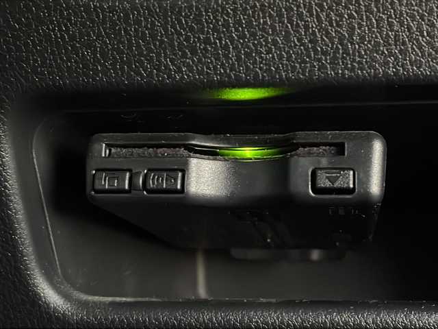 ダイハツ ムーヴ キャンバス ストライプス G ターボ 山口県 2023(令5)年 2.1万km シャイニングホワイトパール/レイクブルーメタリック ワンオーナー/純正9インチディスプレイオーディオ/・フルセグテレビ（キャンセラー付き)/・Bluetooth/・AM/FM/・Android　Auto/・Apple CarPlay/・USB/iPod/・HDMI/両側パワースライドドア/ETC/前方ドライブレコーダー/シートヒーター（運転席＋助手席）/電動パーキングブレーキ/プッシュスタート/スマートキー/ホッとカップホルダー/スマートアシスト/・衝突回避支援ブレーキ機能/・衝突警報機能/・ブレーキ制御付誤発進抑制機能/・車線逸脱抑制制御機能/・車線逸脱警報機能/・路側逸脱警報機能/・ふらつき警報/・先行車発進お知らせ機能/・標識認識機能/・アダプティブドライビングビーム/・アダプティブクルーズコントロール/・レーンキープコントロール