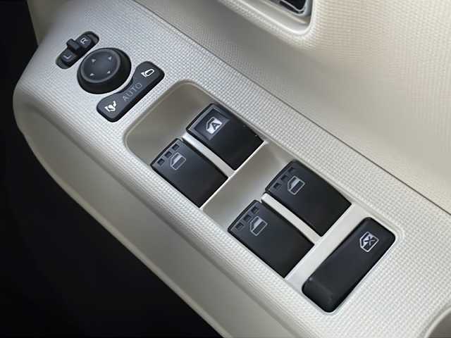 ダイハツ ムーヴ キャンバス ストライプス G ターボ 山口県 2023(令5)年 2.1万km シャイニングホワイトパール/レイクブルーメタリック ワンオーナー/純正9インチディスプレイオーディオ/・フルセグテレビ（キャンセラー付き)/・Bluetooth/・AM/FM/・Android　Auto/・Apple CarPlay/・USB/iPod/・HDMI/両側パワースライドドア/ETC/前方ドライブレコーダー/シートヒーター（運転席＋助手席）/電動パーキングブレーキ/プッシュスタート/スマートキー/ホッとカップホルダー/スマートアシスト/・衝突回避支援ブレーキ機能/・衝突警報機能/・ブレーキ制御付誤発進抑制機能/・車線逸脱抑制制御機能/・車線逸脱警報機能/・路側逸脱警報機能/・ふらつき警報/・先行車発進お知らせ機能/・標識認識機能/・アダプティブドライビングビーム/・アダプティブクルーズコントロール/・レーンキープコントロール