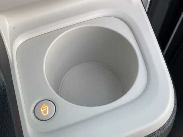 ダイハツ ムーヴ キャンバス ストライプス G ターボ 山口県 2023(令5)年 2.1万km シャイニングホワイトパール/レイクブルーメタリック ワンオーナー/純正9インチディスプレイオーディオ/・フルセグテレビ（キャンセラー付き)/・Bluetooth/・AM/FM/・Android　Auto/・Apple CarPlay/・USB/iPod/・HDMI/両側パワースライドドア/ETC/前方ドライブレコーダー/シートヒーター（運転席＋助手席）/電動パーキングブレーキ/プッシュスタート/スマートキー/ホッとカップホルダー/スマートアシスト/・衝突回避支援ブレーキ機能/・衝突警報機能/・ブレーキ制御付誤発進抑制機能/・車線逸脱抑制制御機能/・車線逸脱警報機能/・路側逸脱警報機能/・ふらつき警報/・先行車発進お知らせ機能/・標識認識機能/・アダプティブドライビングビーム/・アダプティブクルーズコントロール/・レーンキープコントロール