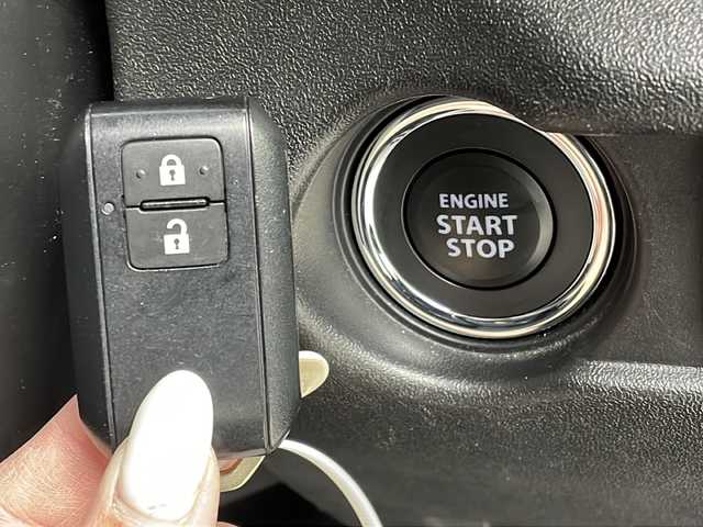 スズキ ジムニー XC 大阪府 2020(令2)年 2.2万km ジャングルグリーン ワンオーナー/社外ナビ(Panasonic)/【フルセグTV/Bluetooth/CD/DVD/SD/USB】/ミラー一体型ドラレコ/シエクル スロットルコントローラー/LEDヘッドライト/オートライト/スズキセーフティーサポート/デュアルセンサーブレーキサポート/ヒルディセントコントロール/ヒルホールドコントロール/誤発進抑制機能/車線逸脱抑制機能/社外フロントグリル(純正有り)/シートヒーター/背面タイヤ/スマートキー/スペアキー/保証書/取扱説明書/点検記録簿