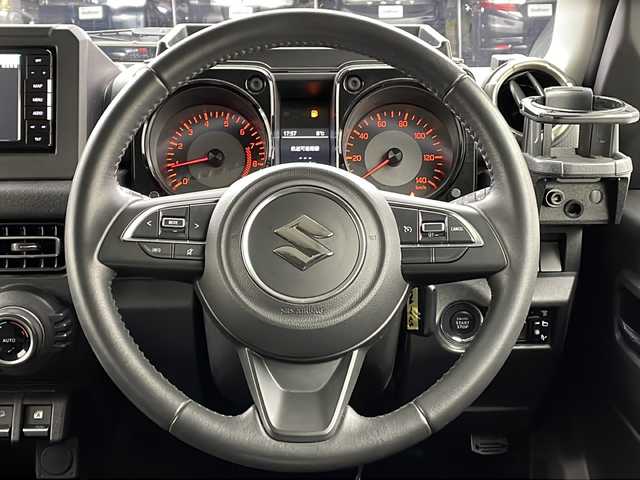 スズキ ジムニー XC 大阪府 2020(令2)年 2.2万km ジャングルグリーン ワンオーナー/社外ナビ(Panasonic)/【フルセグTV/Bluetooth/CD/DVD/SD/USB】/ミラー一体型ドラレコ/シエクル スロットルコントローラー/LEDヘッドライト/オートライト/スズキセーフティーサポート/デュアルセンサーブレーキサポート/ヒルディセントコントロール/ヒルホールドコントロール/誤発進抑制機能/車線逸脱抑制機能/社外フロントグリル(純正有り)/シートヒーター/背面タイヤ/スマートキー/スペアキー/保証書/取扱説明書/点検記録簿