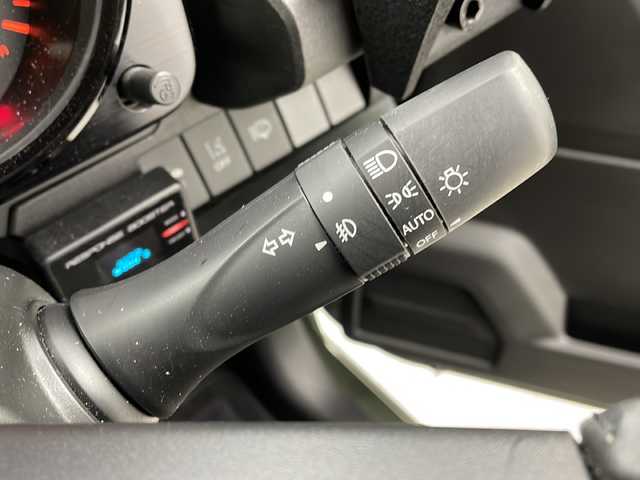 スズキ ジムニー XC 大阪府 2020(令2)年 2.2万km ジャングルグリーン ワンオーナー/社外ナビ(Panasonic)/【フルセグTV/Bluetooth/CD/DVD/SD/USB】/ミラー一体型ドラレコ/シエクル スロットルコントローラー/LEDヘッドライト/オートライト/スズキセーフティーサポート/デュアルセンサーブレーキサポート/ヒルディセントコントロール/ヒルホールドコントロール/誤発進抑制機能/車線逸脱抑制機能/社外フロントグリル(純正有り)/シートヒーター/背面タイヤ/スマートキー/スペアキー/保証書/取扱説明書/点検記録簿