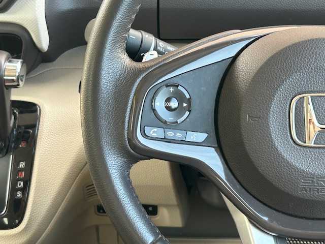 ホンダ Ｎ ＢＯＸ G L ターボ ホンダセンシング 高知県 2019(平31)年 8.3万km プラチナホワイトパール (株)IDOMが運営する【じしゃロン高知店】の自社ローン専用車両になります。こちらは現金またはオートローンご利用時の価格です。自社ローンご希望の方は別途その旨お申付け下さい