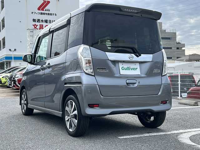 日産 デイズ ルークス ハイウェイスターターボ 沖縄県 2016(平28)年 2.3万km チタニウムグレーメタリック 純正オプションナビ/全方位カメラ/フルセグＴＶ/オーディオ（ＣＤ、ＤＶＤ、Ｂｌｕｅｔｏｏｔｈ）/両側パワースライドドア/ＬＥＤヘッドライト/フォグライト/ETC/スマートキー/プッシュスタート